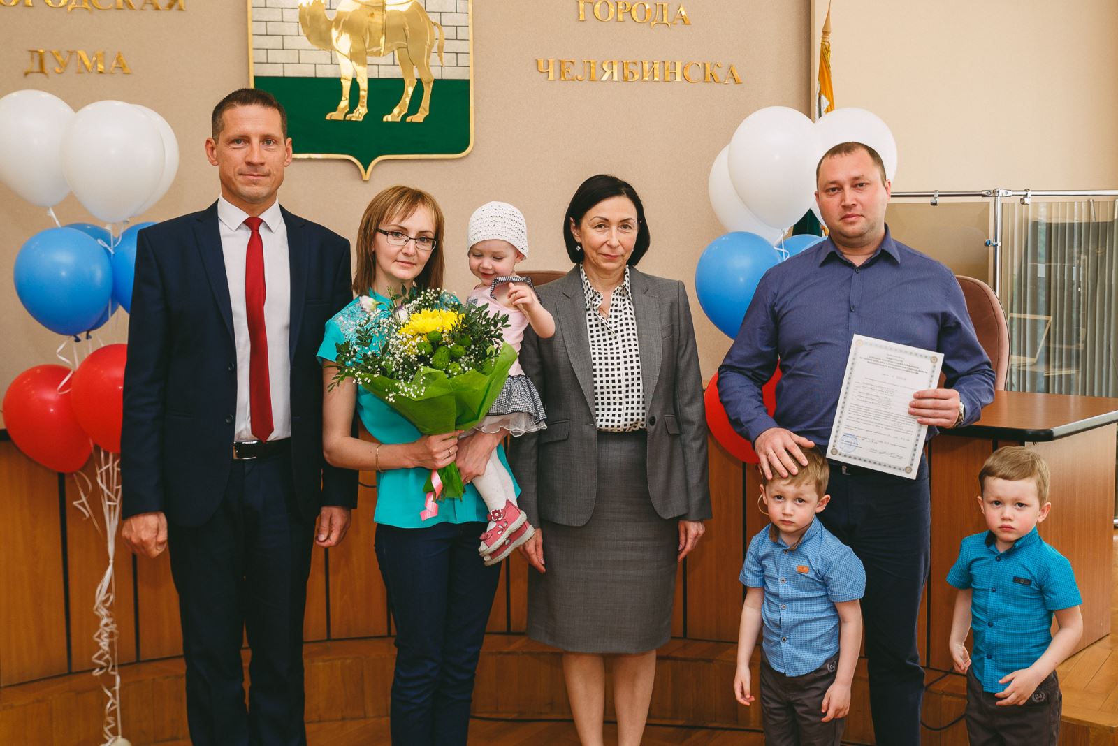 Семья челябинск. Молодая семя в Челябинском областьи 2о21. Программа молодая семья в Челябинской области. Челябинск дом семейных.