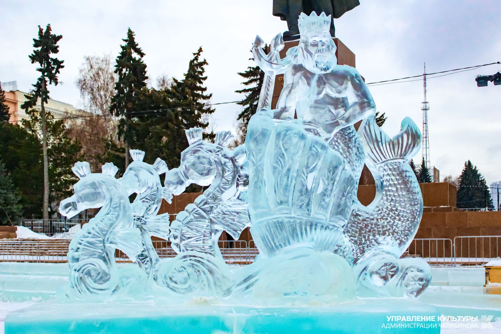 Ледовый городок в челябинске фото